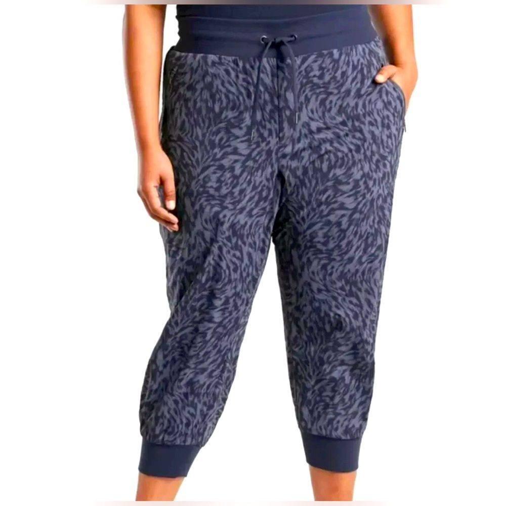 Athleta Trekkie North Printed Crop 23' Jogger Size: 26 Navy Lynx MSRP $89 NWT